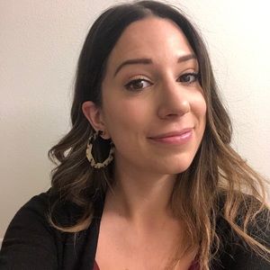 Meet your Posher, Carolyn